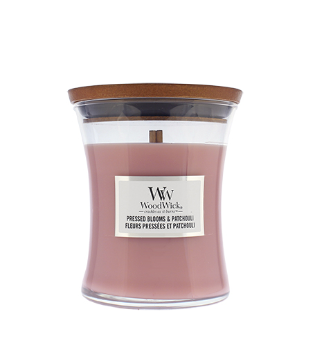 WoodWick Pressed Blooms & Patchouli scented candle with wooden wick 275 g