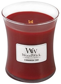 WoodWick Cinnamon Chai scented candle with wooden wick 275 g